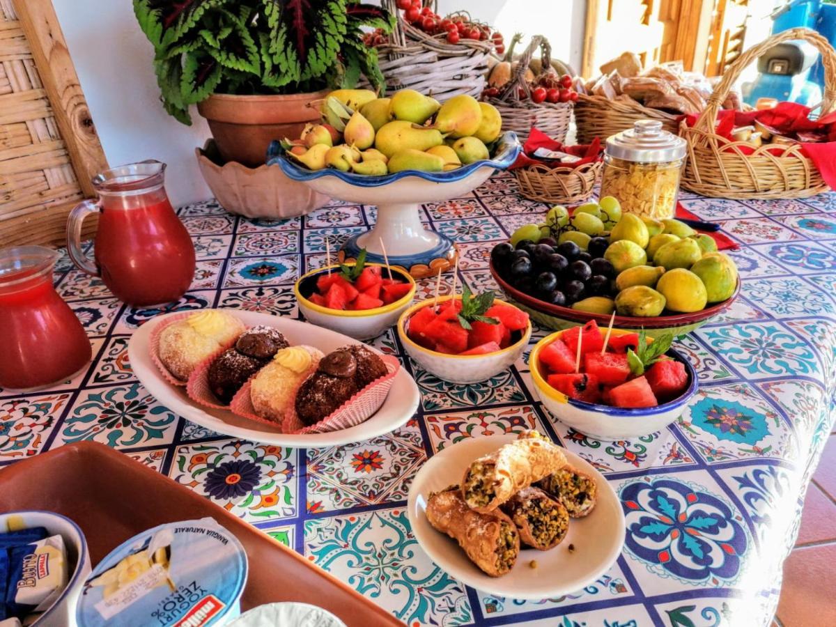 Lauricella Bed And Breakfast Lipari  Zewnętrze zdjęcie
