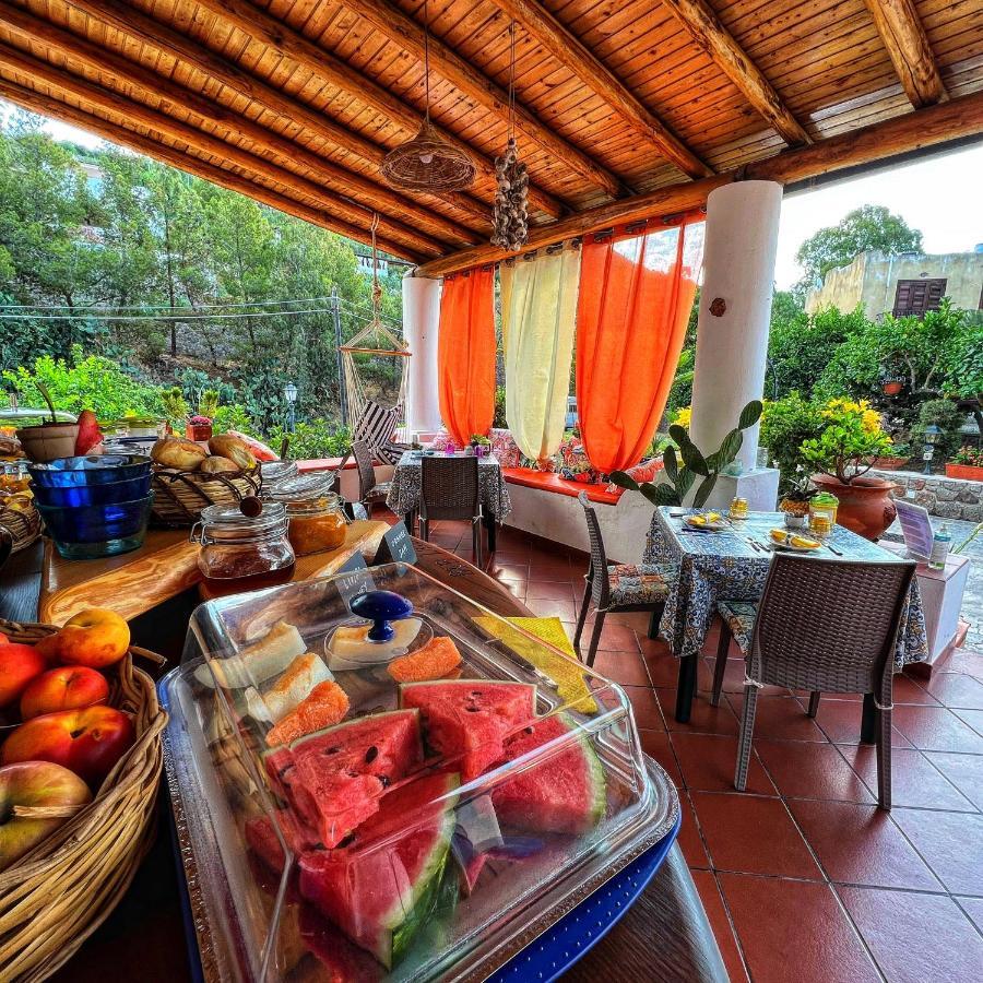 Lauricella Bed And Breakfast Lipari  Zewnętrze zdjęcie